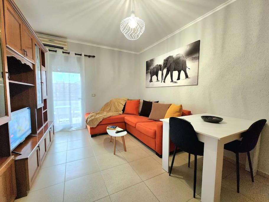 One Bd Flat Near Center With 24H Self Check In Apartment Тирана Екстериор снимка