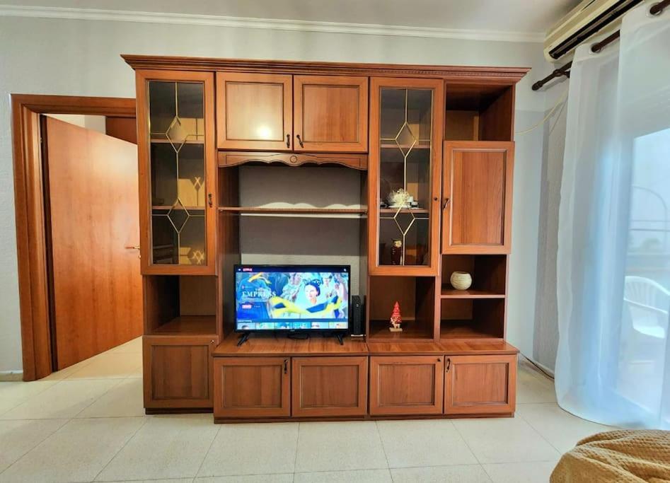 One Bd Flat Near Center With 24H Self Check In Apartment Тирана Екстериор снимка