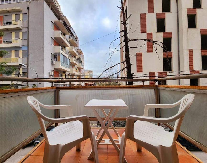 One Bd Flat Near Center With 24H Self Check In Apartment Тирана Екстериор снимка